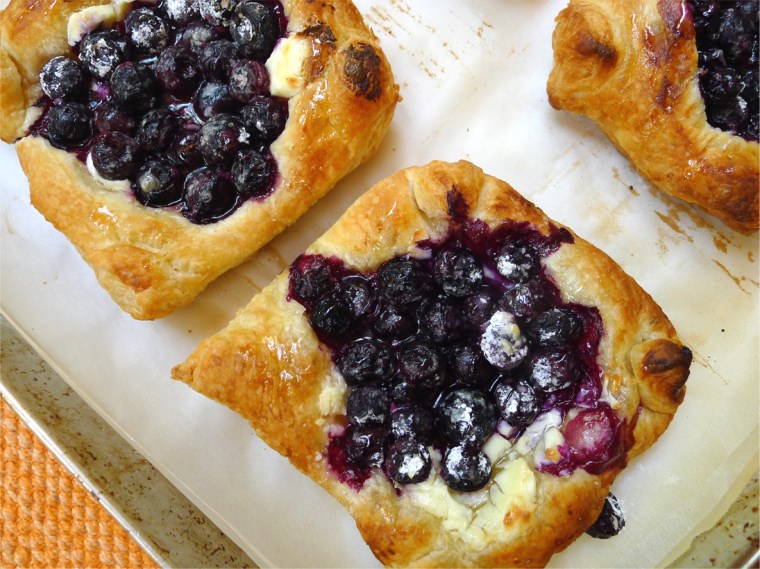 blueberry puff tart